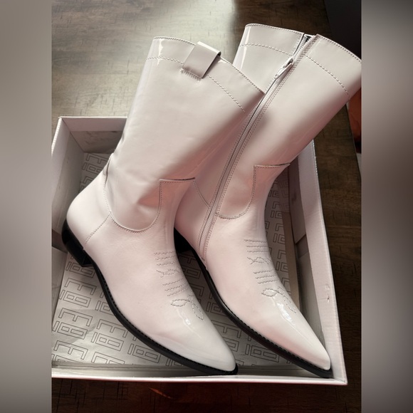 Patent Leather White Western Boots - Picture 4 of 7